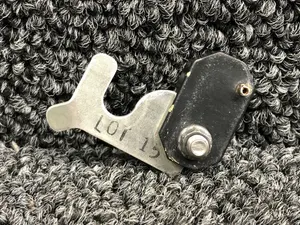 D333-7, D333-8 Robinson R22 Carburetor Heat Control Catch and Block